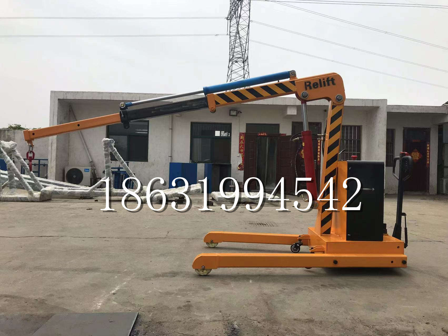 静乐县久征定做3吨三轮随车吊 农用园林绿化移树吊 平板工程用小吊机